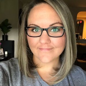 Meet your Posher, Dana